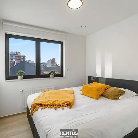 Sol I Mar - Located In The Heart Of Westende *